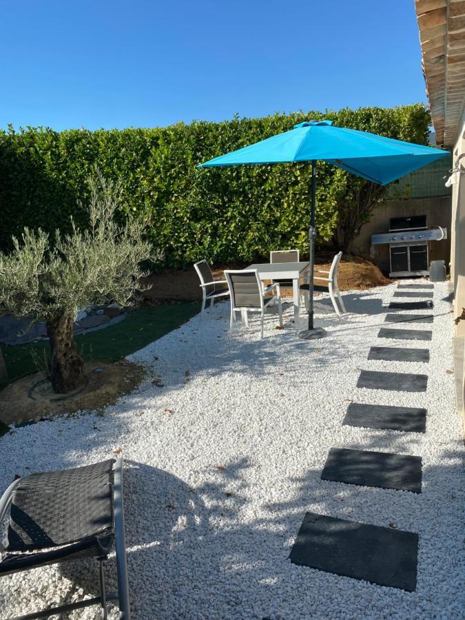 Petit Nid Douillet En Luberon Avec Spa Ansouis Εξωτερικό φωτογραφία