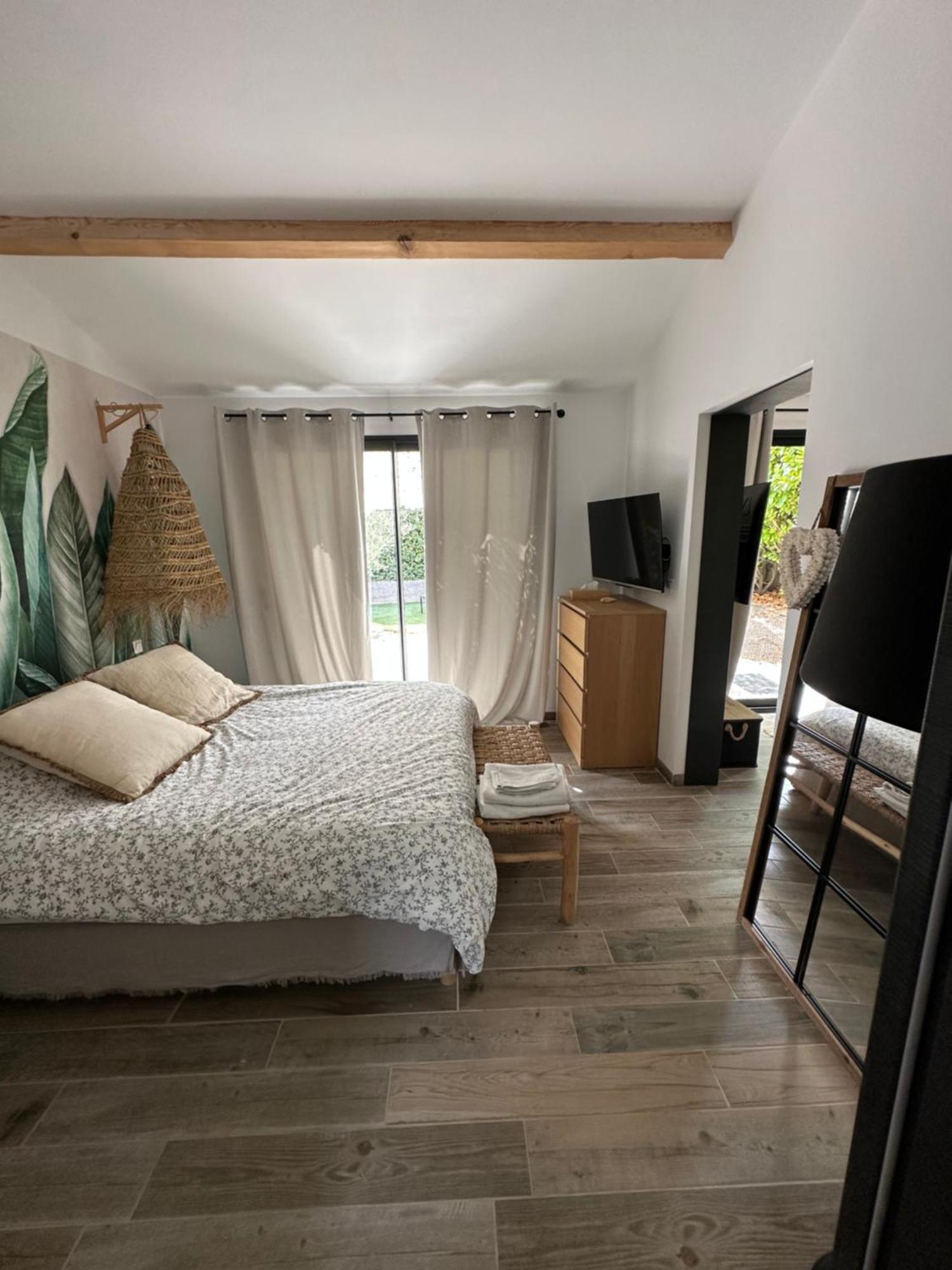 Petit Nid Douillet En Luberon Avec Spa Ansouis Εξωτερικό φωτογραφία