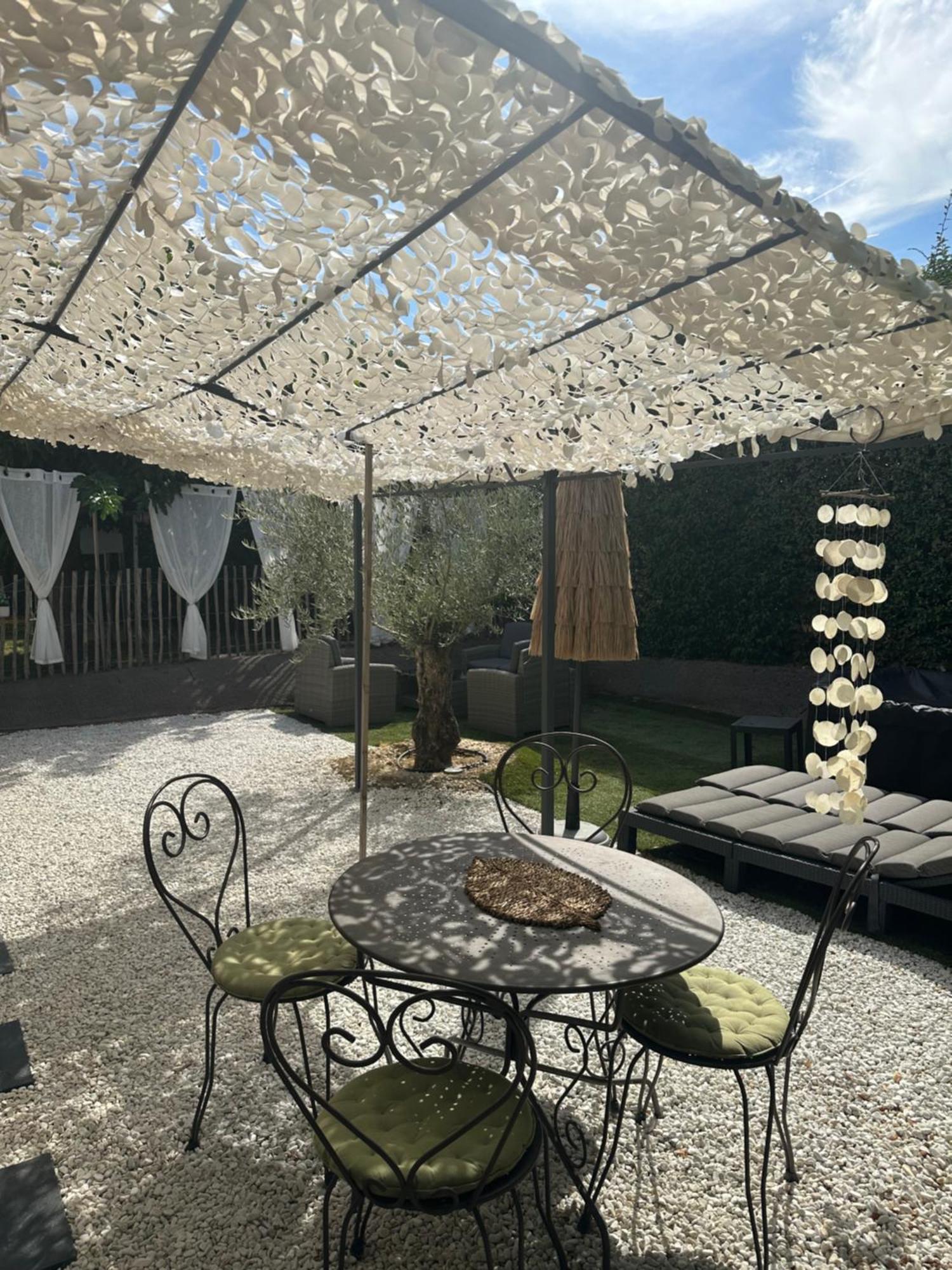 Petit Nid Douillet En Luberon Avec Spa Ansouis Εξωτερικό φωτογραφία